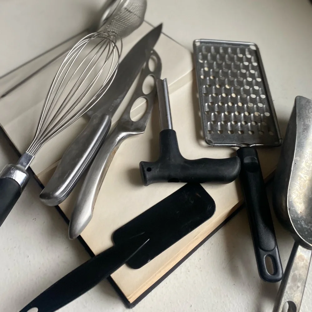 8 pcs Lot of kitchen Utensils tools cooking tools